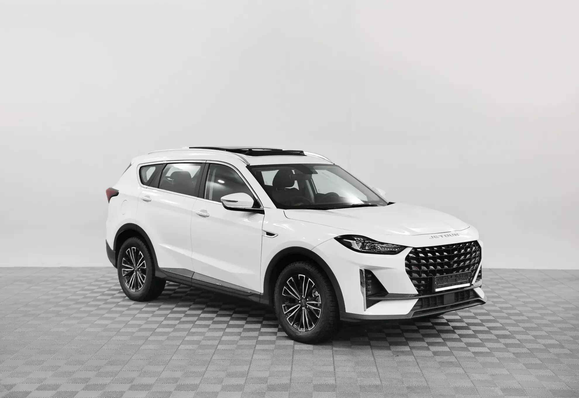 Автосалон: Jetour X70 PLUS