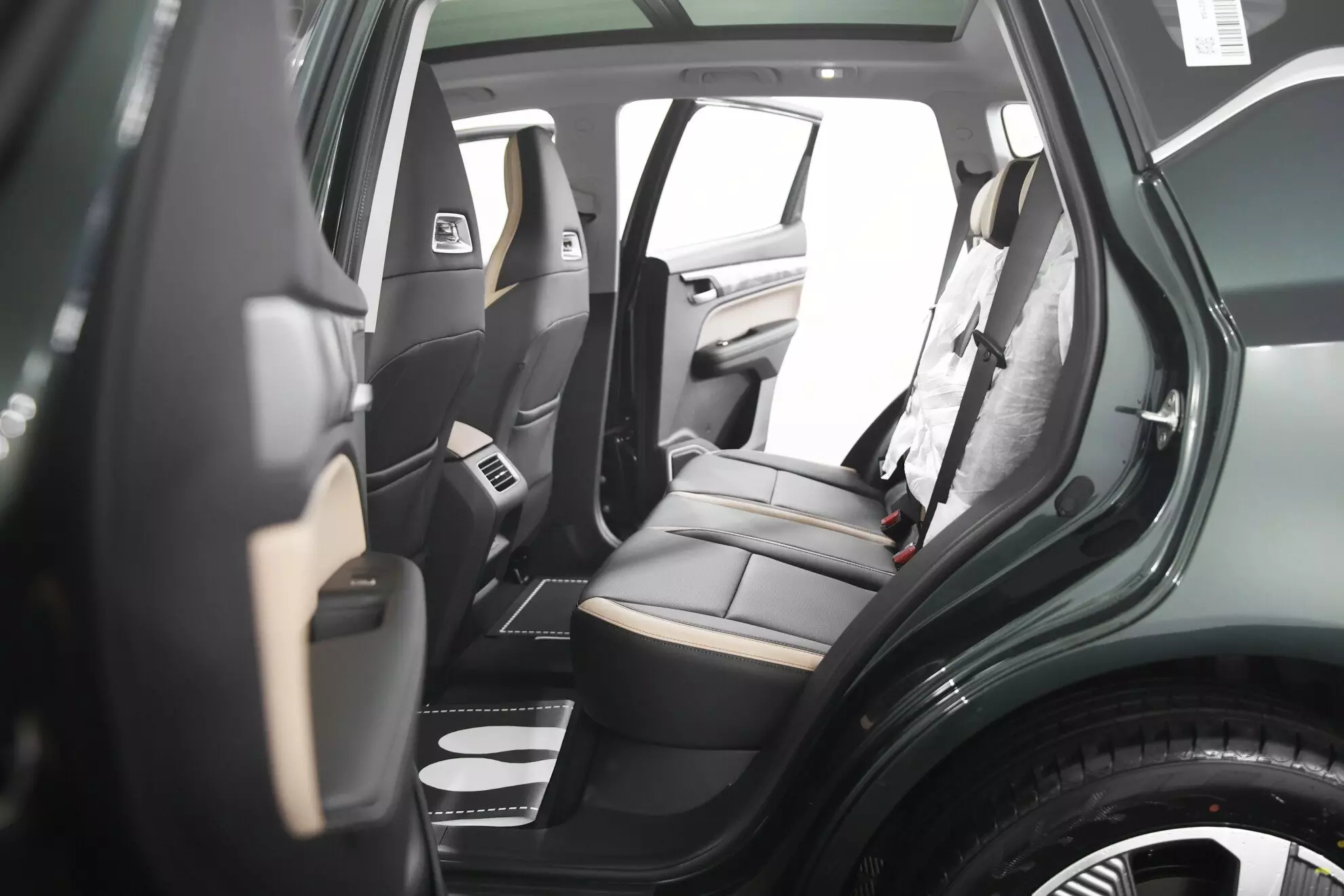 Автосалон: Livan X6 Pro