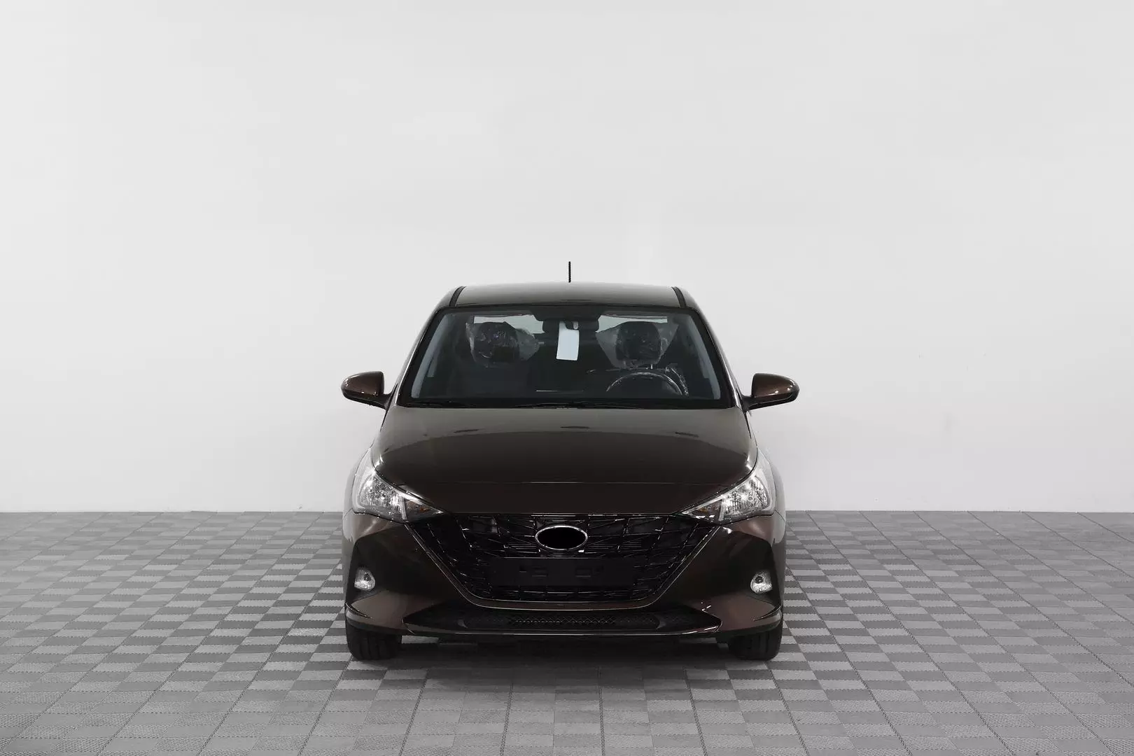 Автосалон: Solaris HS