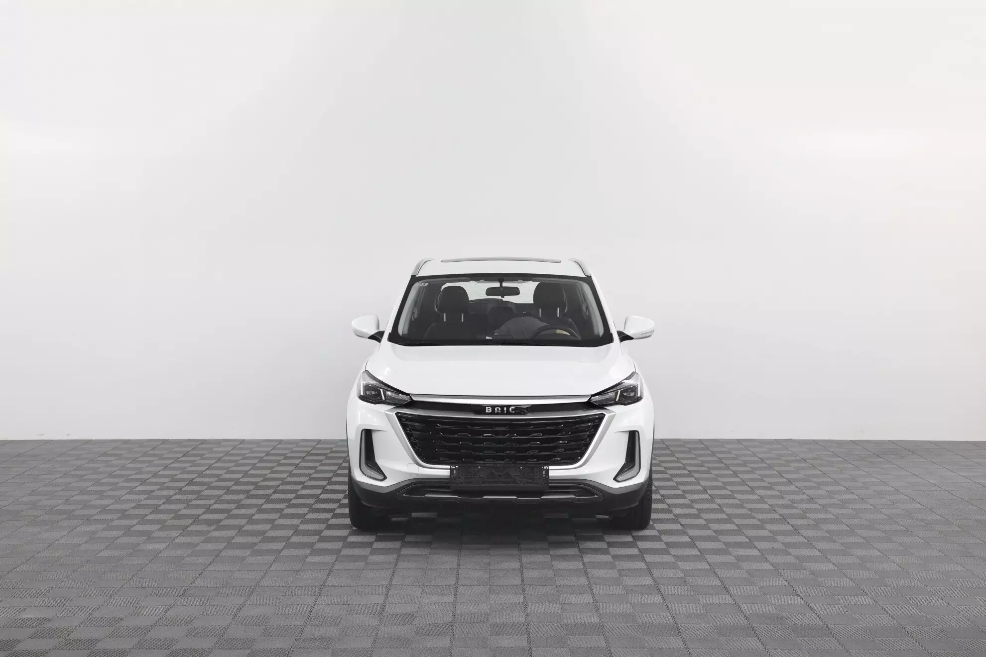 Автосалон: Baic X35