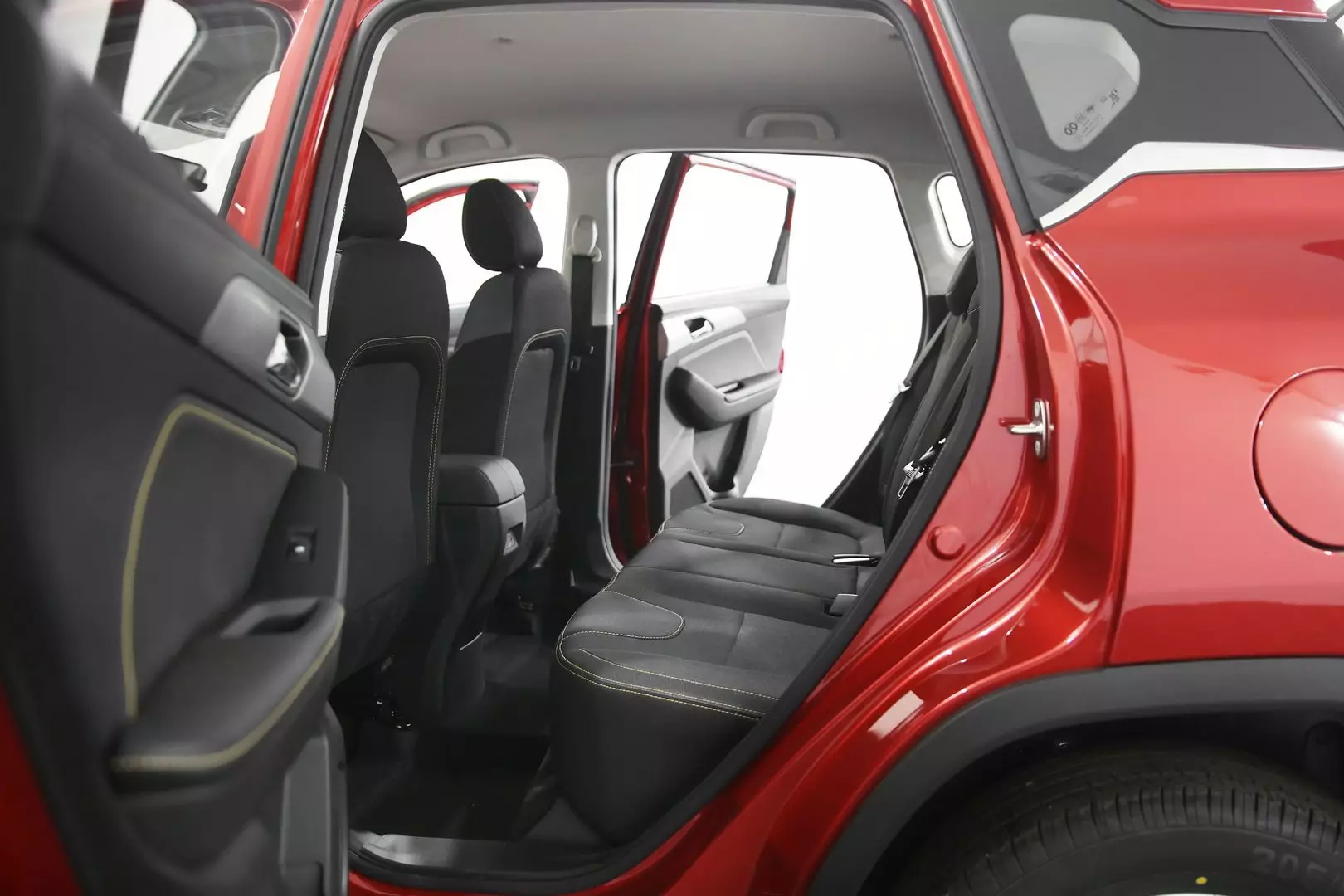 Автосалон: Baic X35