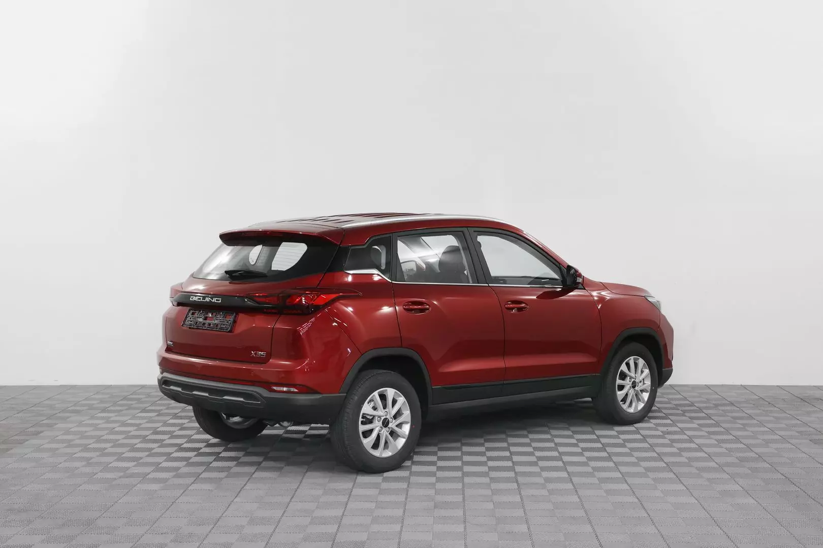 Автосалон: Baic X35