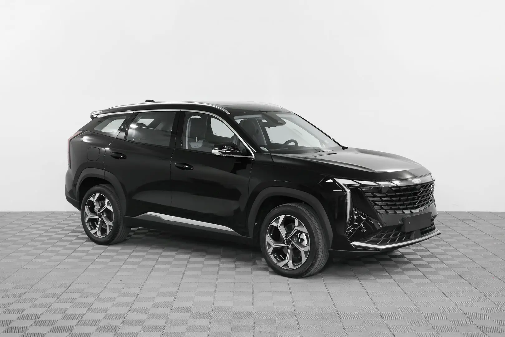 Автосалон: Geely Atlas New