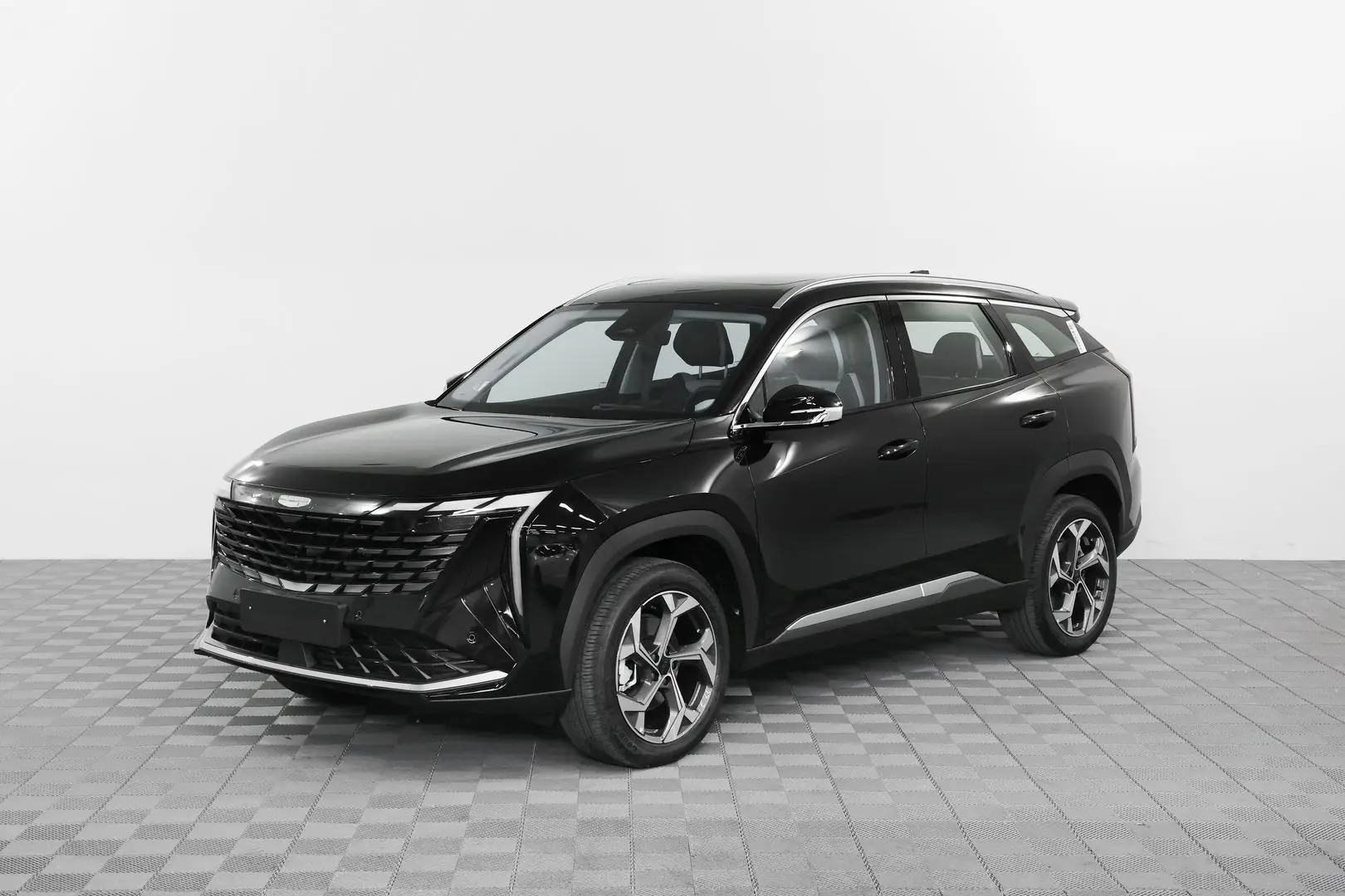Автосалон: Geely Atlas New
