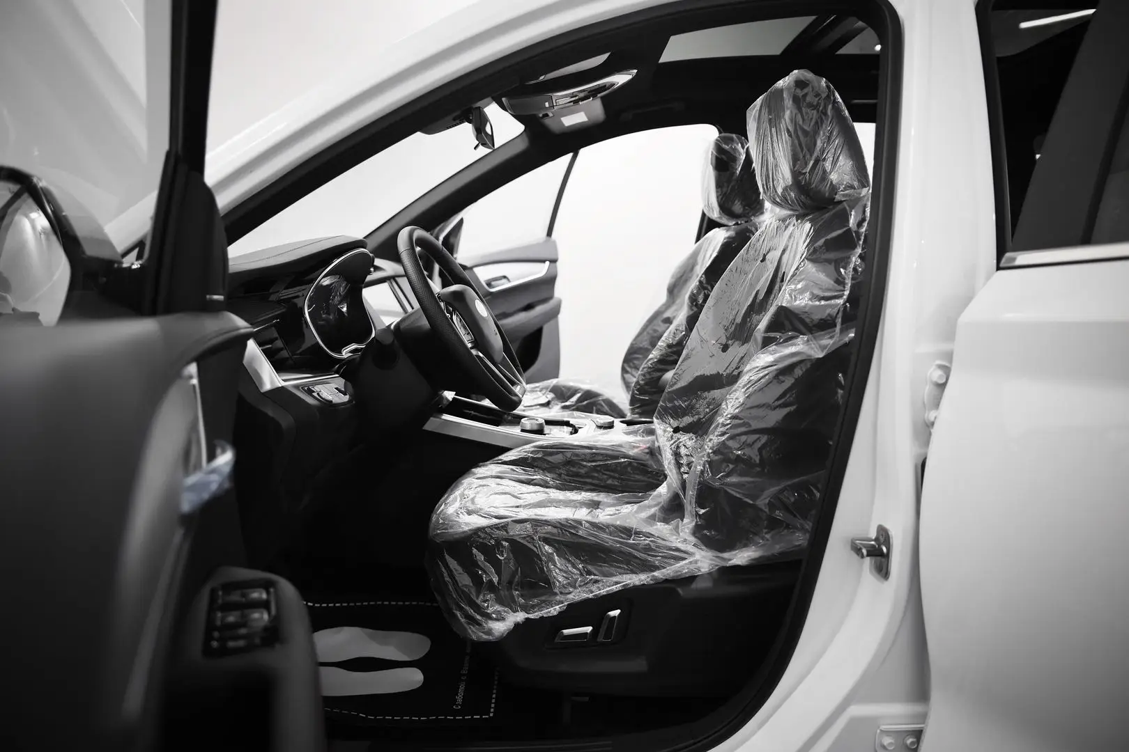 Автосалон: Swm G01F