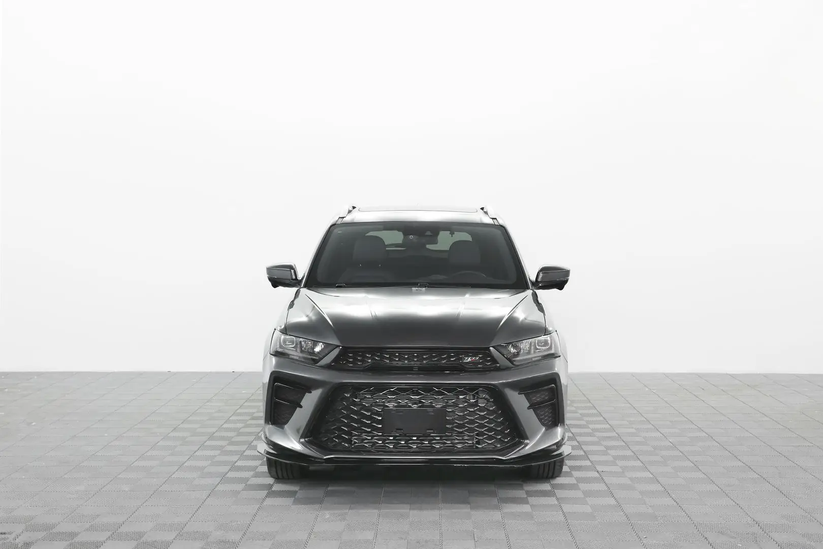 Автосалон: Swm G01F