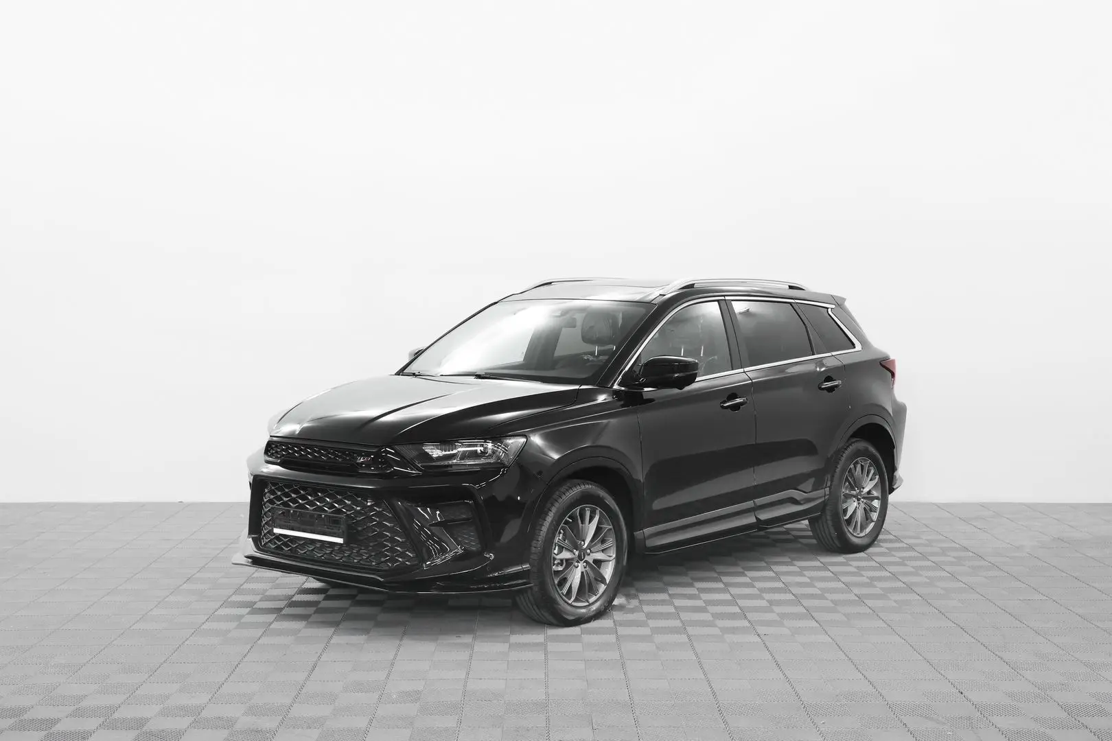 Автосалон: Swm G01F